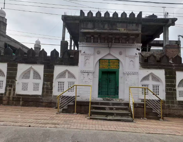 Kali Masjid, Jalna, Maharashtra - Vushii.com Kali Masjid, Jalna, Maharashtra - Vushii.com